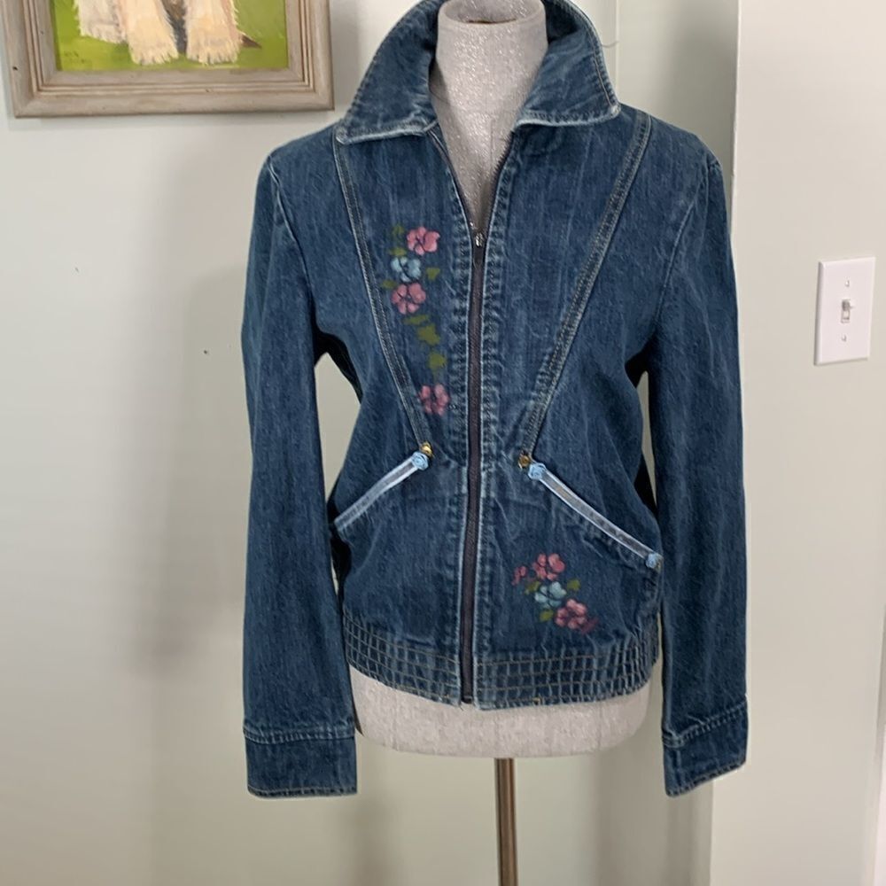 Vintage 80’s Lee Stenciled Floral & Cherub Design Ribbon Accent Denim Jacket